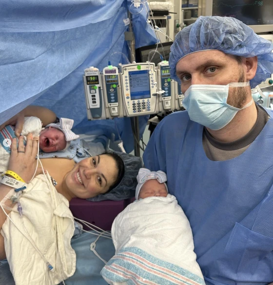 Kelsey Hatcher, who was born with a double uterus, is carrying two pregnancies at the same time.